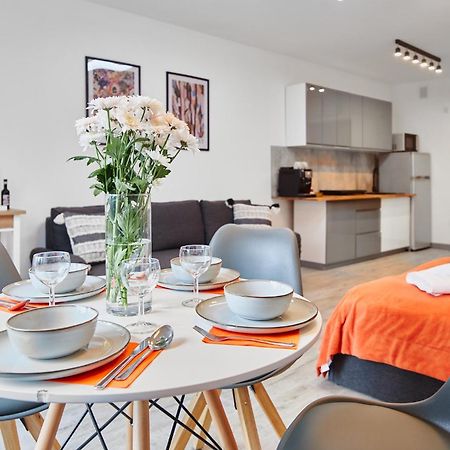Golden Hour Apartments- Bohaterow Wrzesnia 101 Swinoujscie Ngoại thất bức ảnh